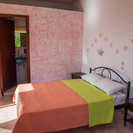 Madalenas B&B Пелекас Екстер'єр фото